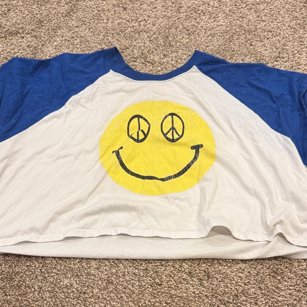 Blue and White Smiley Face Crop T-Shirt